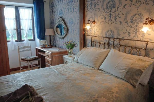Bed and Breakfast Le Jardin De Rose 24 Feuillebert Romagne 86700 Экстерьер фото
